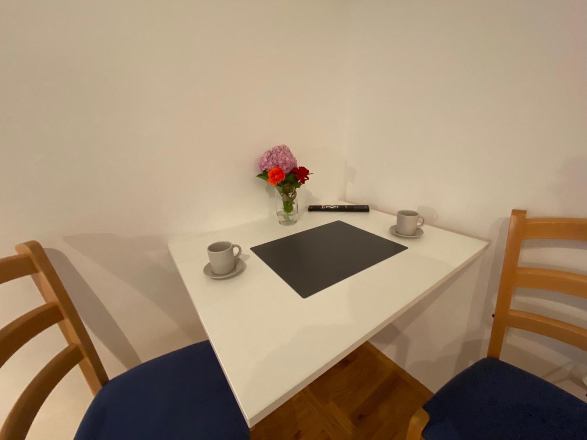 Studio Apartment And Rooms Adria Vodice Bagian luar foto