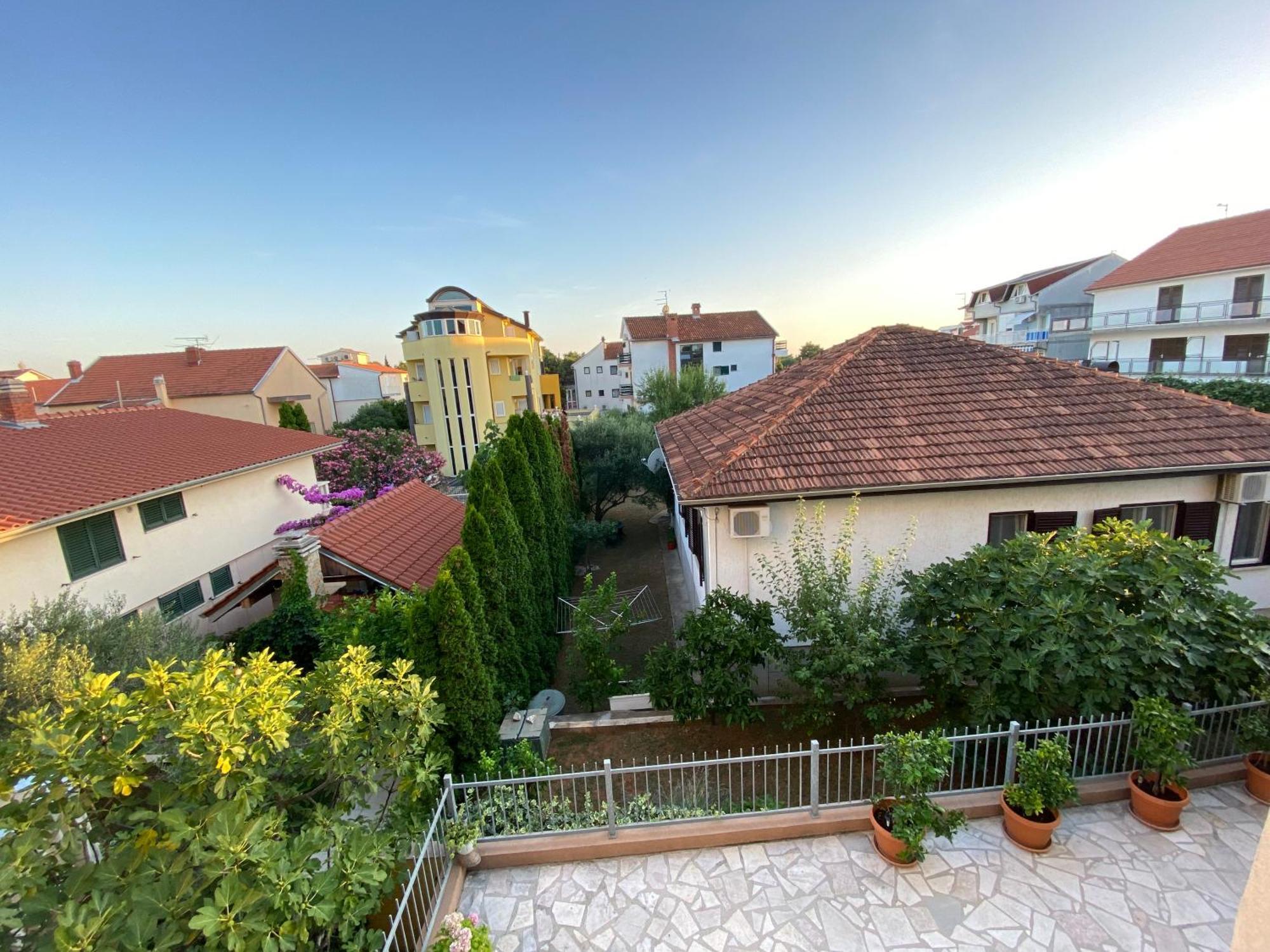 Studio Apartment And Rooms Adria Vodice Bagian luar foto