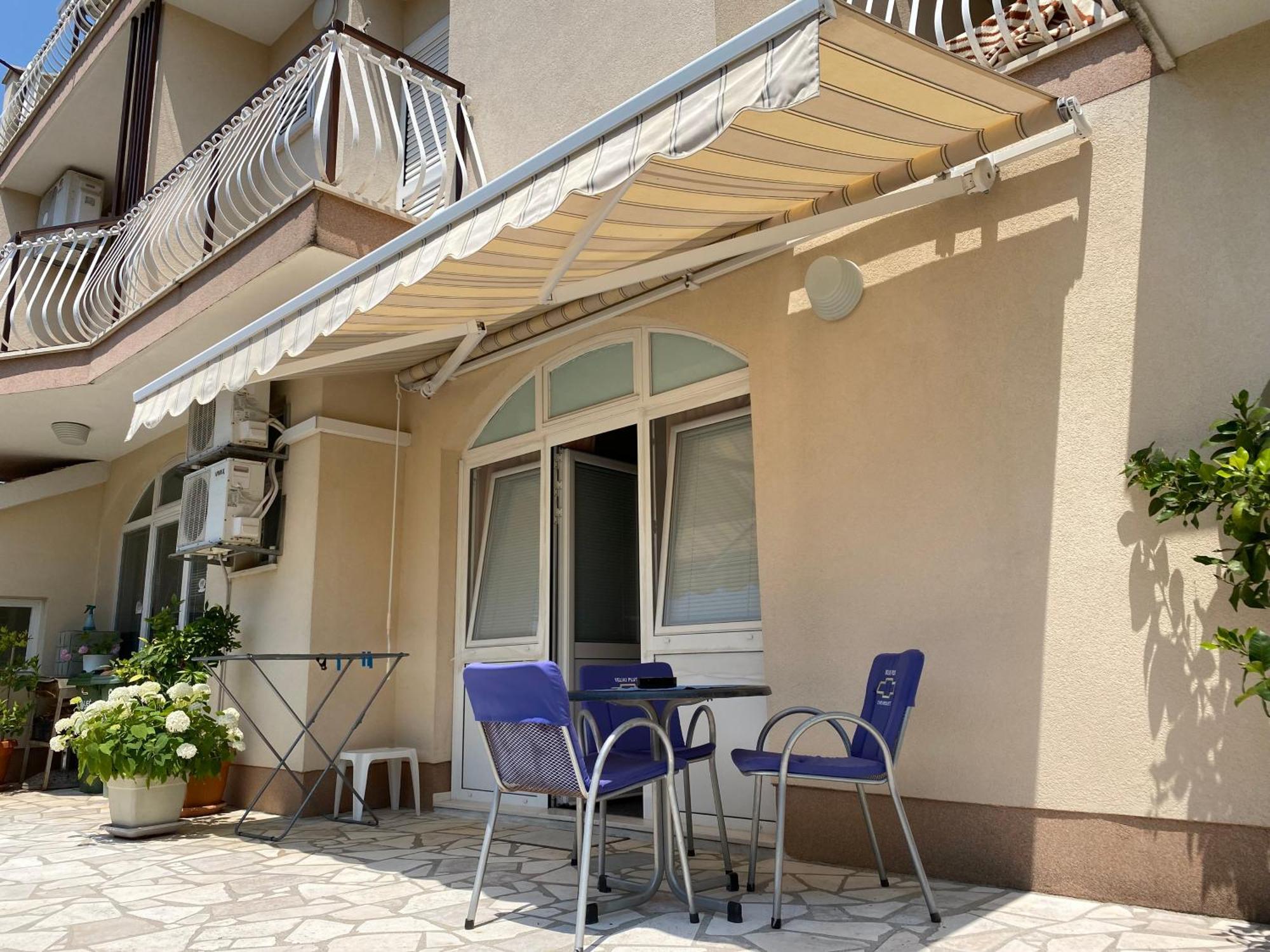 Studio Apartment And Rooms Adria Vodice Bagian luar foto