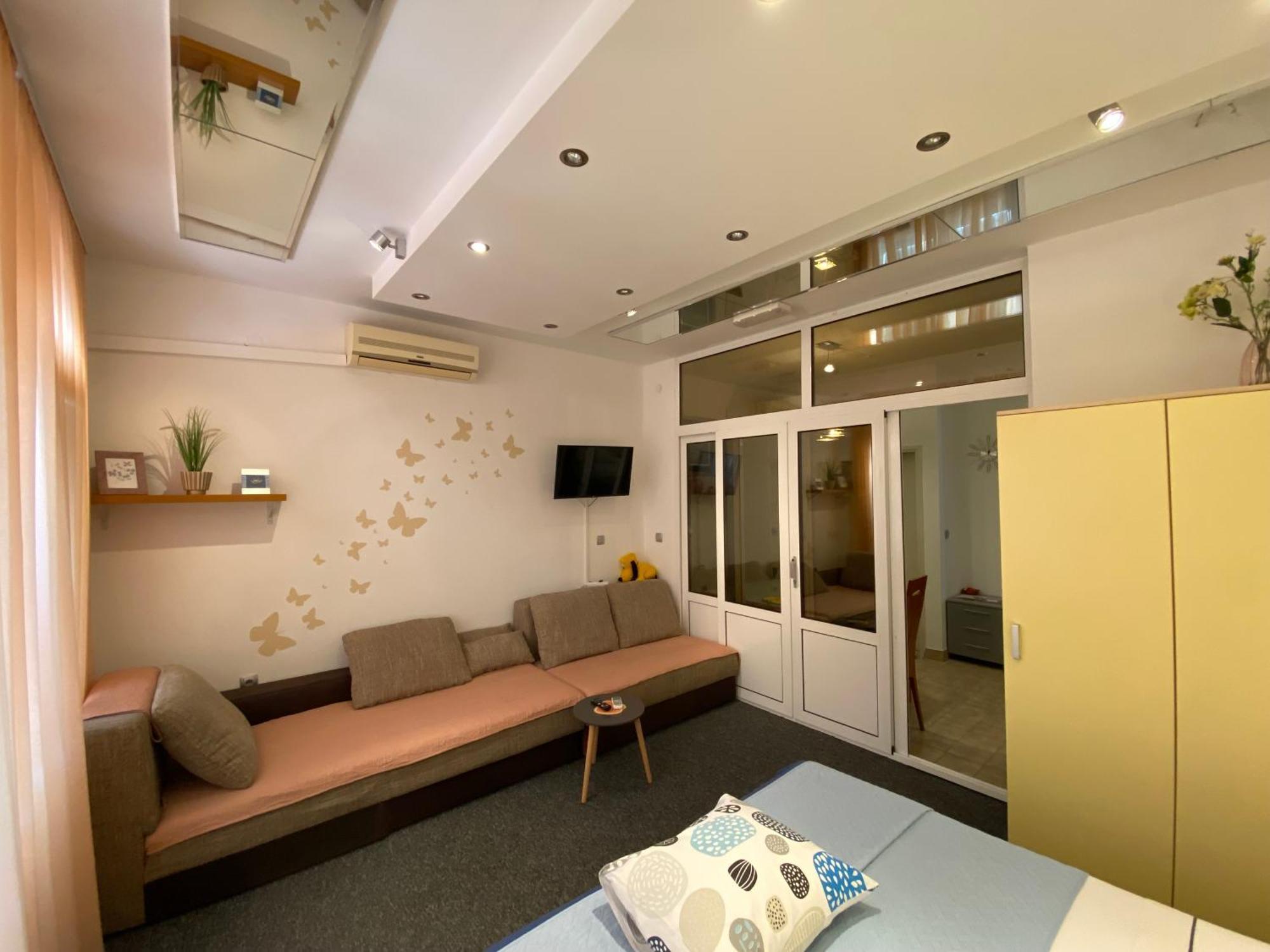 Studio Apartment And Rooms Adria Vodice Bagian luar foto
