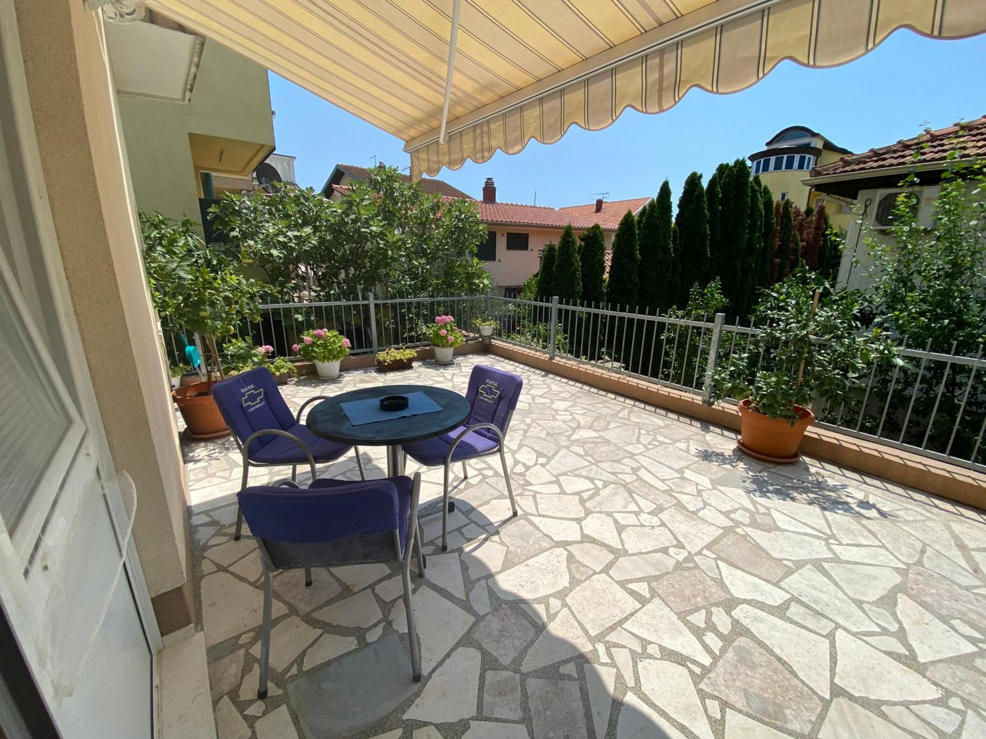 Studio Apartment And Rooms Adria Vodice Bagian luar foto