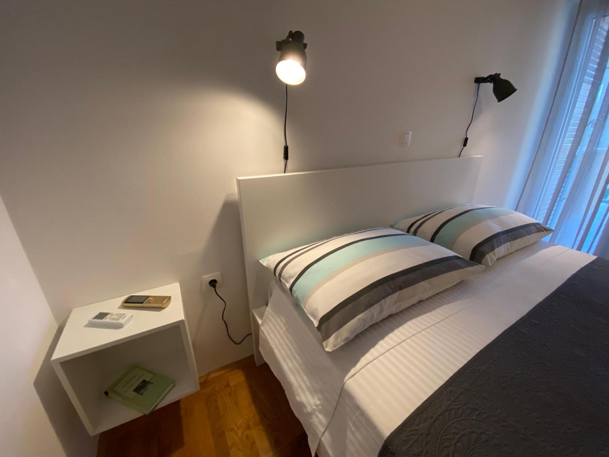 Studio Apartment And Rooms Adria Vodice Bagian luar foto