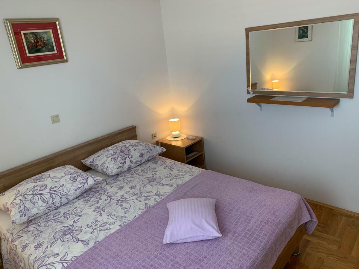 Studio Apartment And Rooms Adria Vodice Bagian luar foto